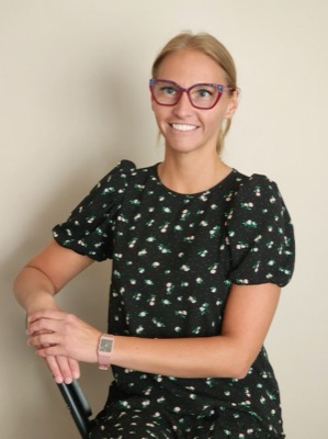 Agnieszka Stępień - psycholog, psychotraumatolog
